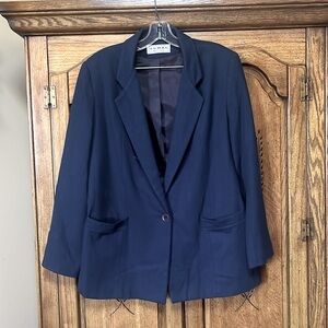 Navy 100% wool blazer